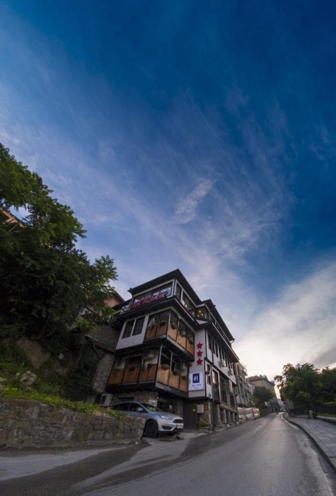 The Hill Hotell Veliko Tărnovo Exteriör bild